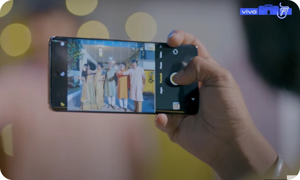 Smartphone commerce and customer experience platform